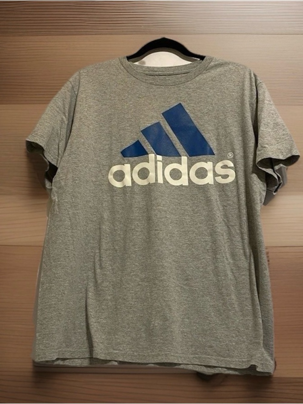 Adidas The Go-To Tee Crew Neck Graphic Logo Tshirt Large